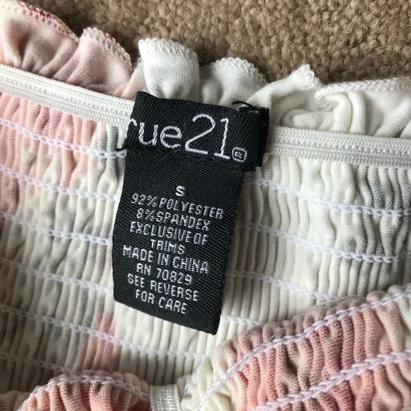 Flowered scrunch romper - Picture 2 of 3